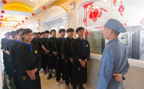 短期西餐培訓(xùn)學(xué)費(fèi)多少