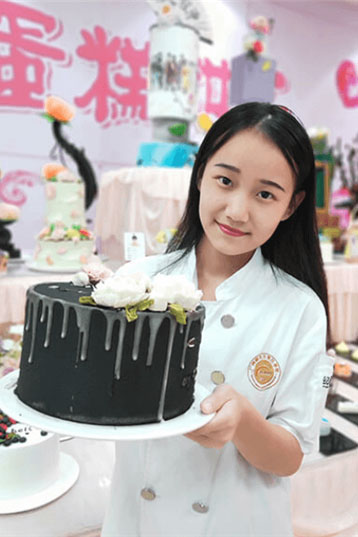 女孩初中畢業學啥好