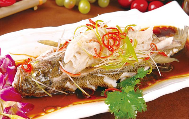 廣州新東方烹飪學校_清蒸鱸魚 廣州新東方烹飪學校_清蒸鱸魚