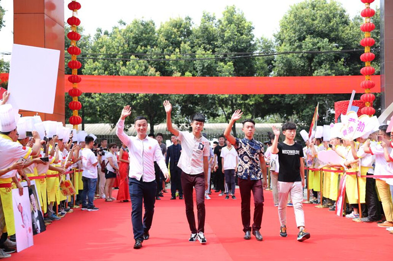 新東方烹飪教育28周年慶典精彩亮點回顧 廣州新東方烹飪學校_新東方烹飪教育28周年慶典精彩亮點回顧