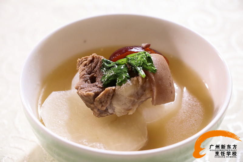 新東方大師做客《生活計(jì)仔多》:冬天,來一發(fā)驅(qū)寒羊肉湯 新東方大師做客《生活計(jì)仔多》:冬天,來一發(fā)驅(qū)寒羊肉湯