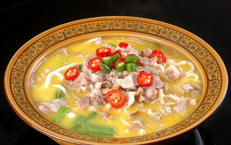 廣州新東方烹飪學(xué)校——營(yíng)養(yǎng)豐富的酸湯肥牛 廣州新東方烹飪學(xué)校——營(yíng)養(yǎng)豐富的酸湯肥牛