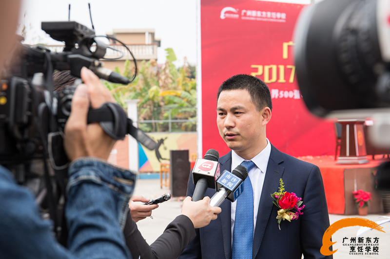 媒體齊聚廣州新東方,見證春季校園招聘會 媒體齊聚廣州新東方,見證春季校園招聘會