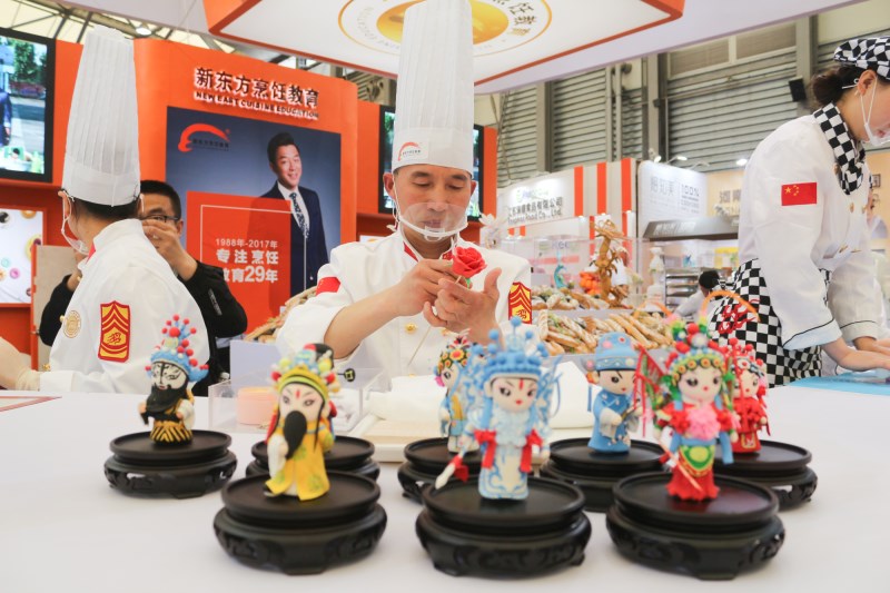 新東方烹飪教育獻技國際烘焙展  再度點亮上海灘
