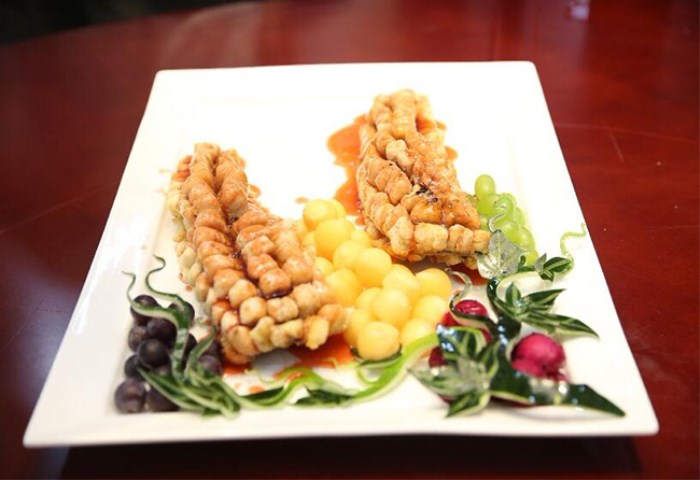 看新東方大師如何“玩轉”傳統名饌酸甜葡萄魚 看新東方大師如何“玩轉”傳統名饌酸甜葡萄魚