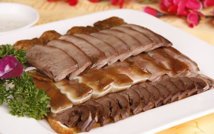 粵系傳統(tǒng)涼菜鹵水拼盤 鹵味純厚鮮香可口