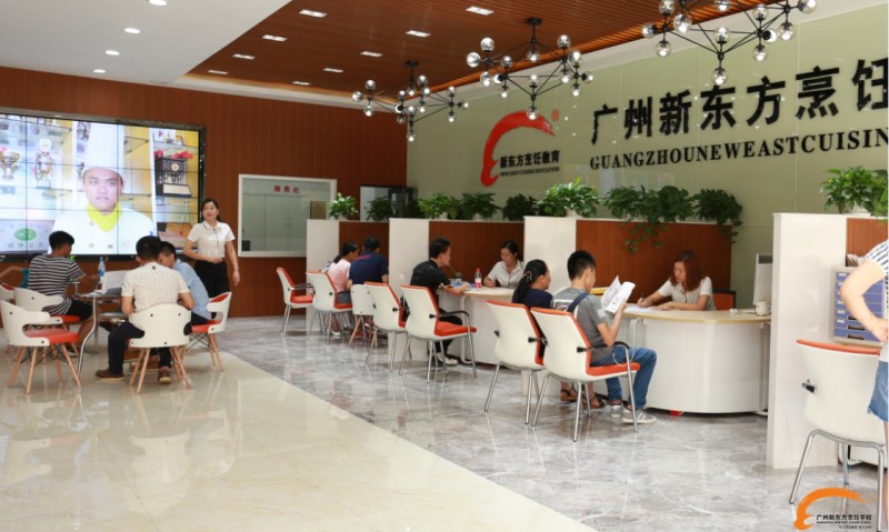人人人人  廣州新東方報(bào)到處都是人