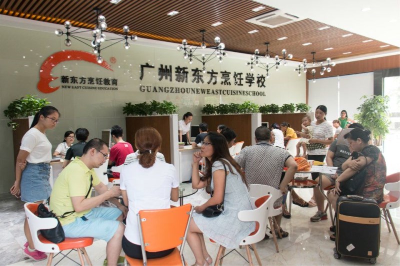 2017西餐廚師和中餐廚師哪個就業好?薪資更多? 2017西餐廚師和中餐廚師哪個就業好?薪資更多?