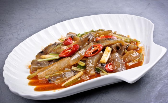 兩招學會制作酸辣海參 軟糯脆嫩酸辣香鮮 兩招學會制作酸辣海參 軟糯脆嫩酸辣香鮮