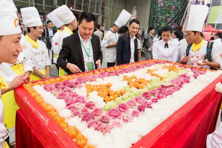 食在廣州 | 廣州新東方助力“2017年廣州國際美食節”,吃貨狂歡等你來~ 食在廣州 | 廣州新東方助力“2017年廣州國際美食節”,吃貨狂歡等你來~
