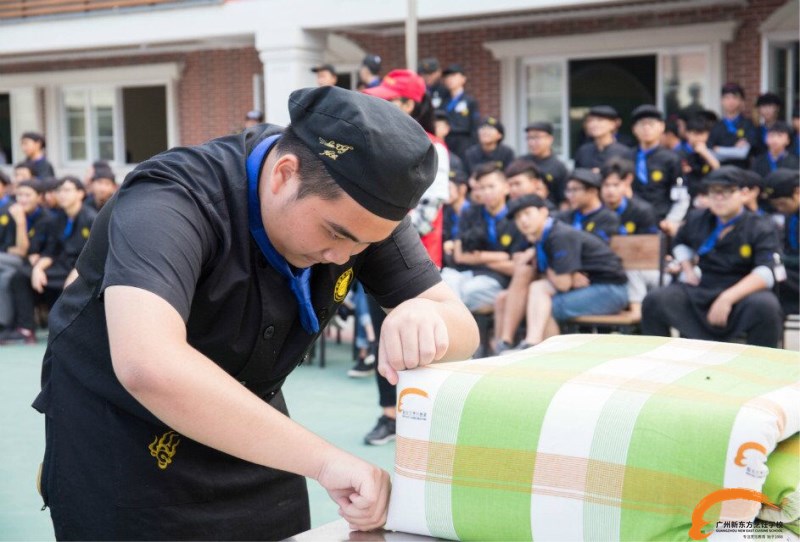 寓教于樂 廣州新東方疊軍被比賽 展現學子良好精神風貌