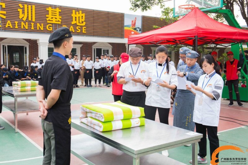 寓教于樂 廣州新東方疊軍被比賽 展現學子良好精神風貌
