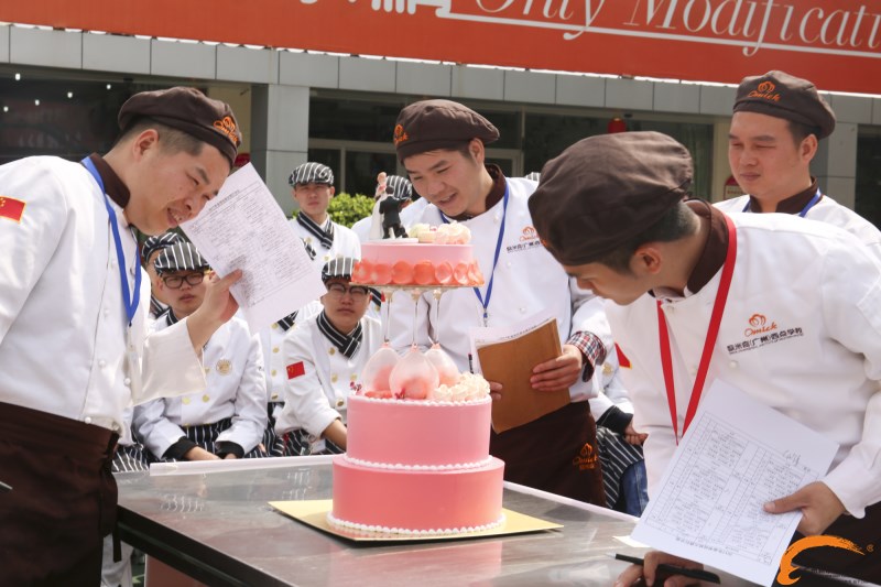 脫離“打工多年”現(xiàn)狀 返鄉(xiāng)學(xué)廚師開店創(chuàng)業(yè)! 脫離“打工多年”現(xiàn)狀 返鄉(xiāng)學(xué)廚師開店創(chuàng)業(yè)!