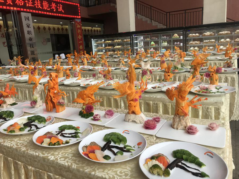 職教興國(guó),技能興邦,央視為你展示不一樣的新東方烹飪 職教興國(guó),技能興邦,央視為你展示不一樣的新東方烹飪